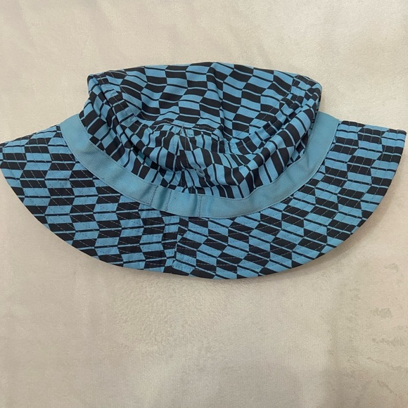 Patagonia Black and Blue Patterned bucket Hat 3561 - Picture 5 of 6